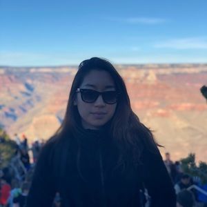 Meet your Posher, Christine